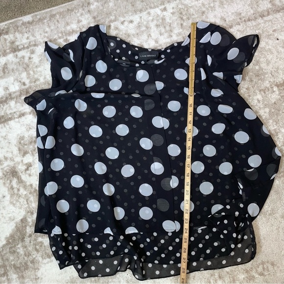 Lane Bryant double polka dot black/white lightweight flowy top plus size 18/20 - Picture 7 of 7